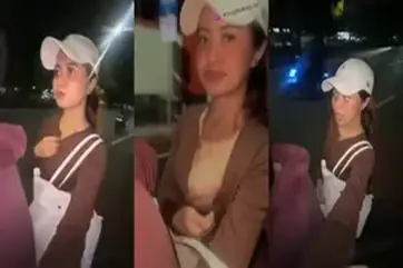 Dokumentasi Gadis Cantik Di Atas Sepeda Motor