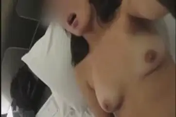 Tante Jaksel Cantik Pasrah Servis Kasur Desah